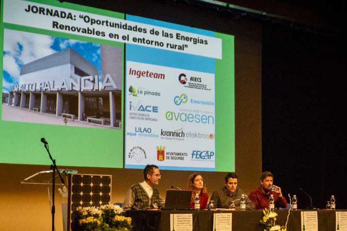 Las energías renovables a debate en el Teatro Serrano de Segorbe